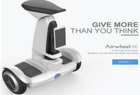 Robô inteligente serviço com rodas de Airwheel S9 é criando uma vida mais livre