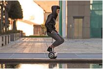 Uma moda-esclarecido com Airwheel scooter elétrico inteligente